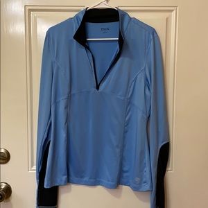 Light weight pullover